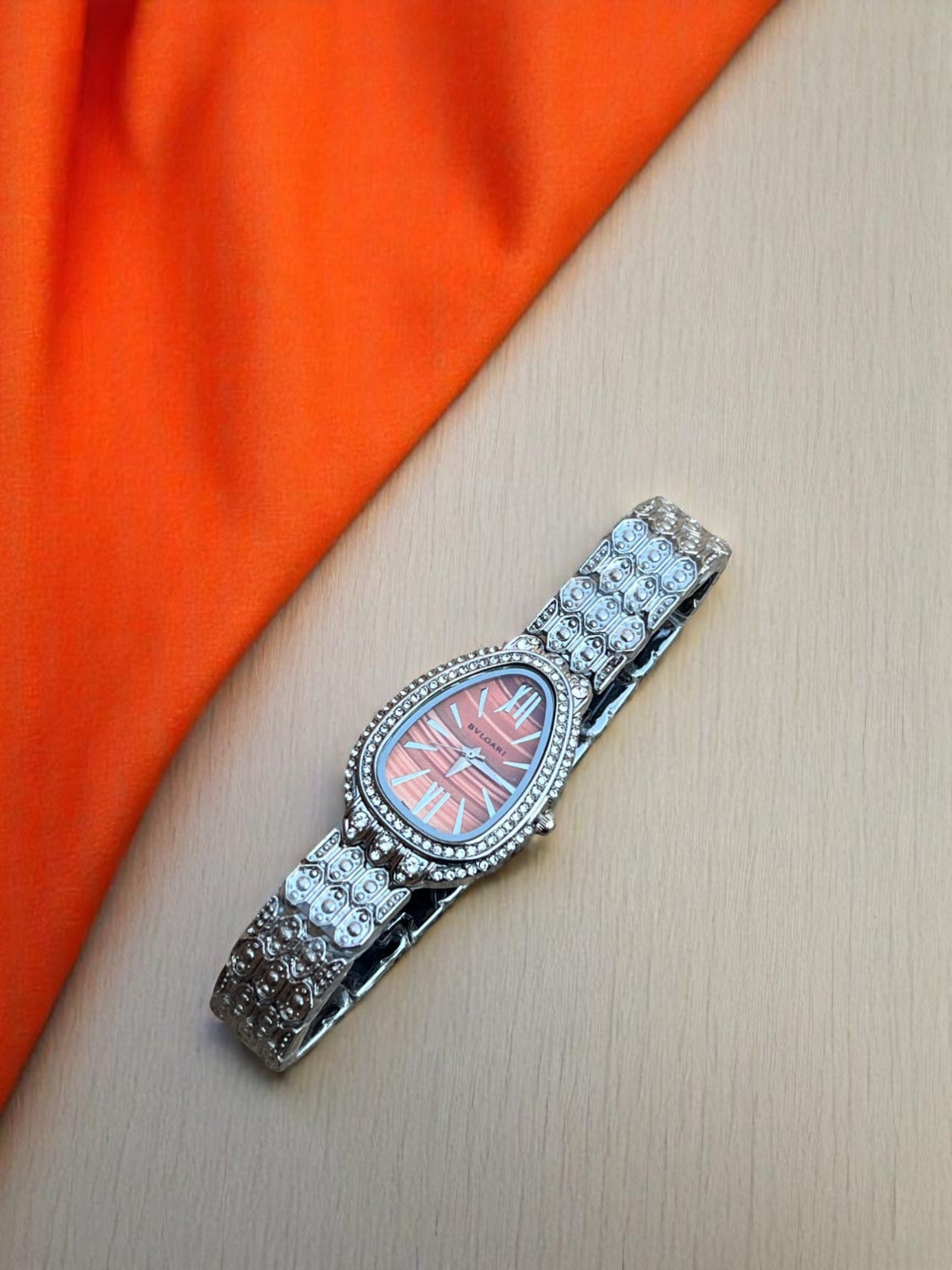 Elegant. Feminine. Unforgettable Female Watch