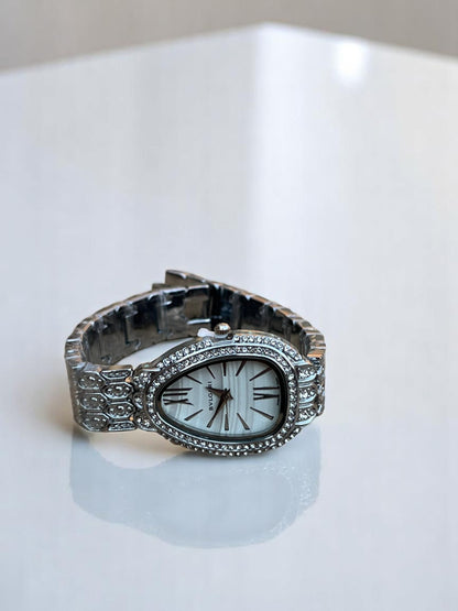 Elegant. Feminine. Unforgettable Female Watch